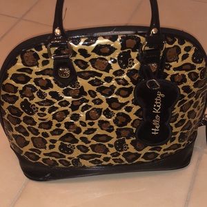 HELLO KITTY!! TRAVEL BAG!!